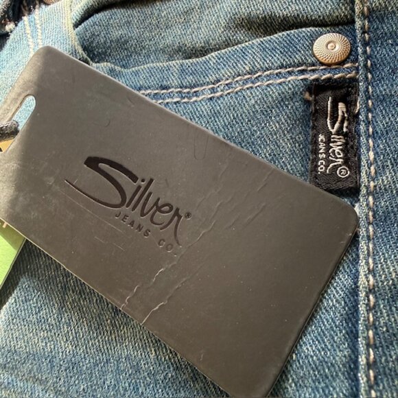 ✨ SILVER👖JEANS CO. “Tammy” Slim Bootcut Jeans — Size 10 ✨ - Picture 10 of 16